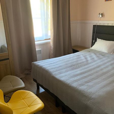 HiiumaaKeldrimaee Kuelalistemaja住宿加早餐旅馆 外观 照片